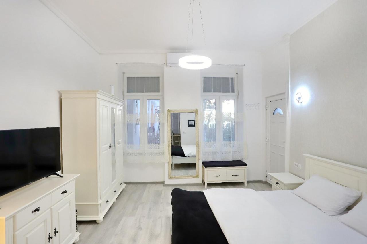 Central Luxury Apartments Oradea Extérieur photo